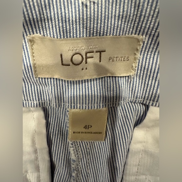 LOFT Light Blue Pinstripe Pants Size 4P - Picture 2 of 5